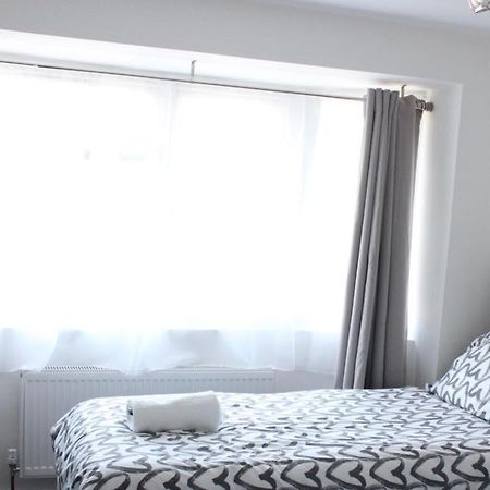 Exquisite And Modern 2 Bed Maisonette Harmondsworth Luaran gambar