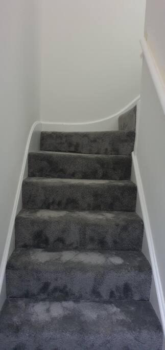 Exquisite And Modern 2 Bed Maisonette Harmondsworth Luaran gambar