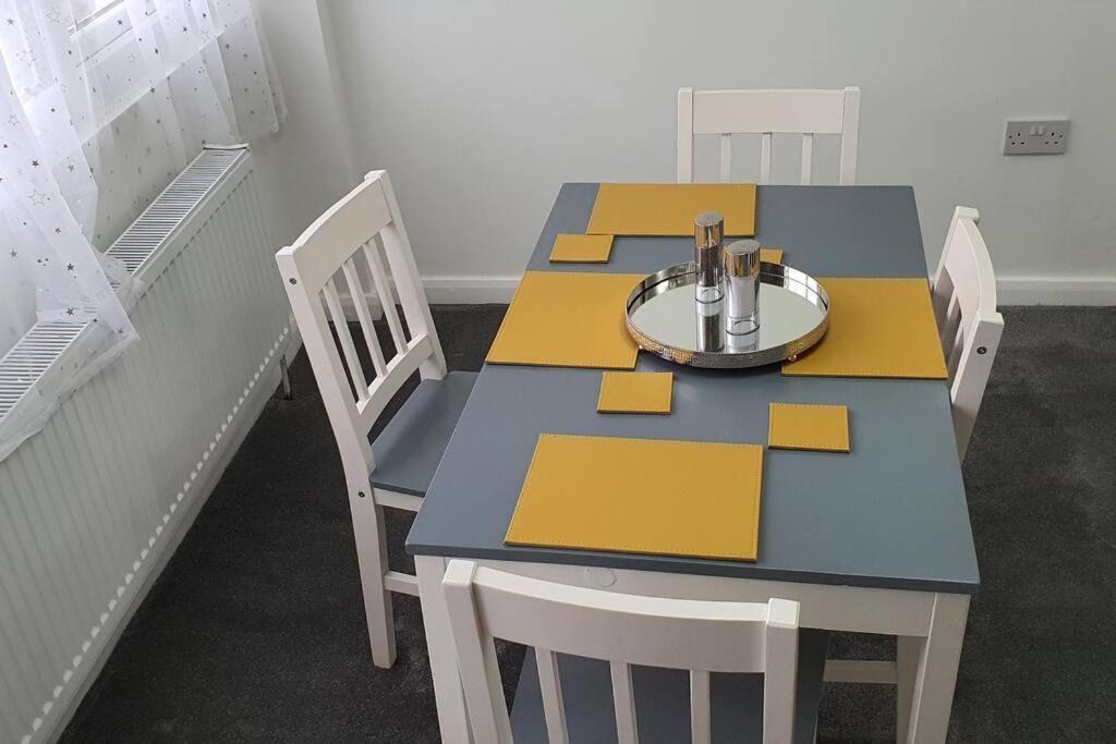 Exquisite And Modern 2 Bed Maisonette Harmondsworth Luaran gambar