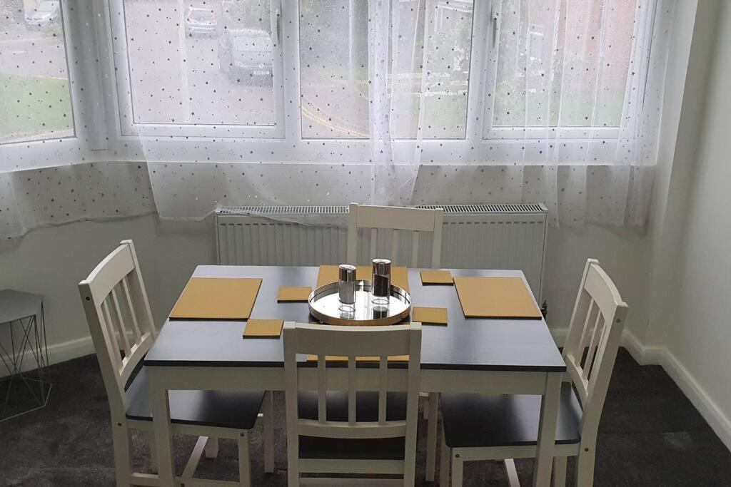 Exquisite And Modern 2 Bed Maisonette Harmondsworth Luaran gambar