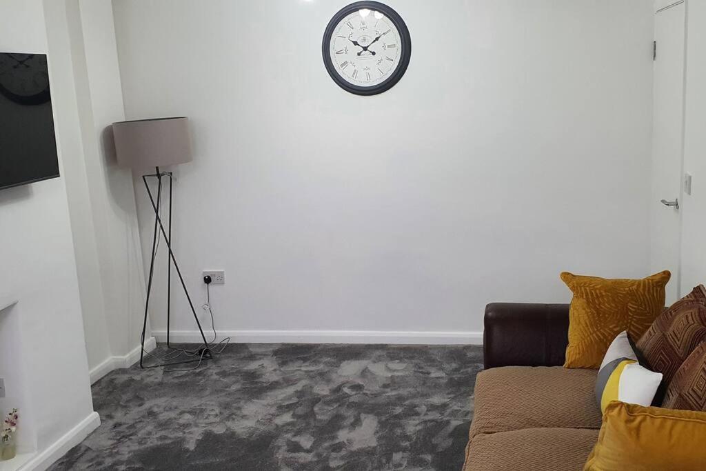 Exquisite And Modern 2 Bed Maisonette Harmondsworth Luaran gambar
